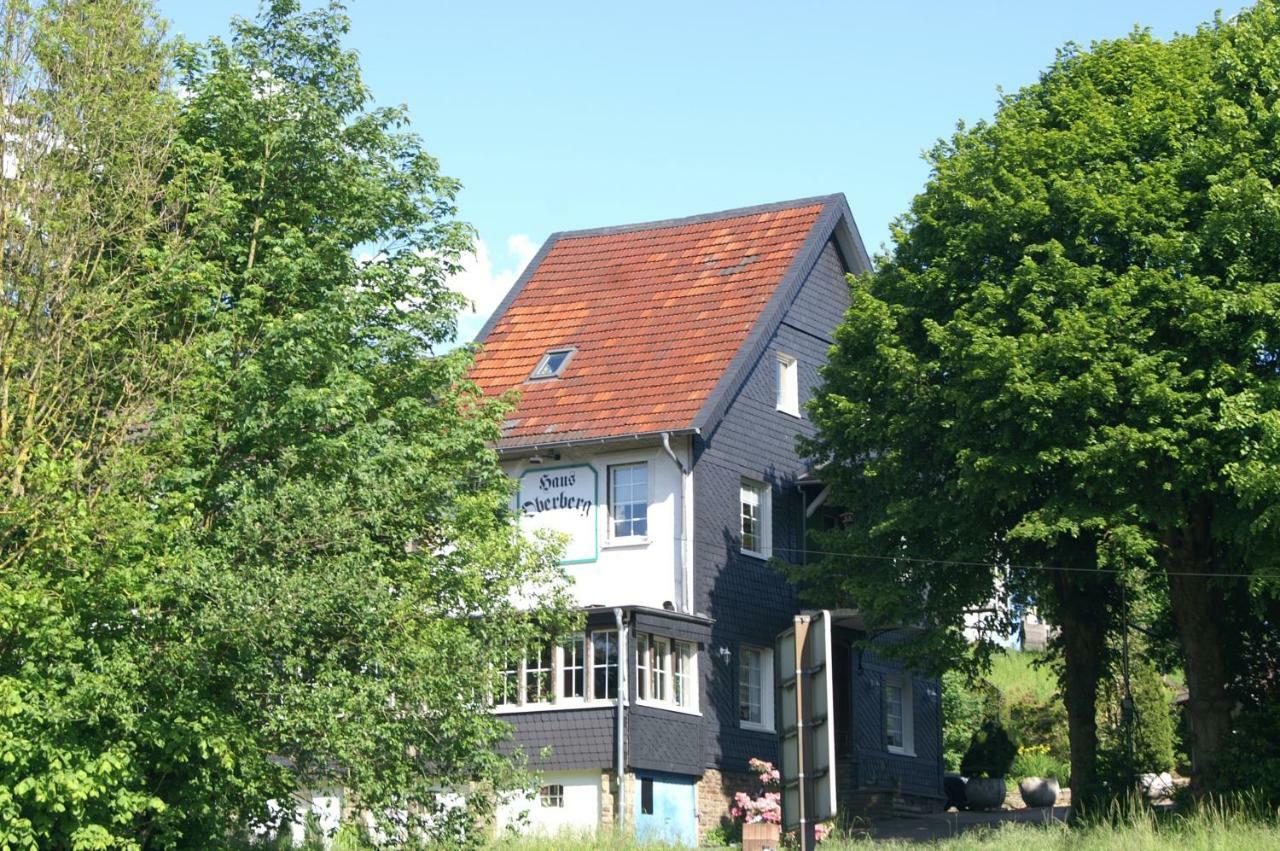 Hotel Pension Oberberg à Lindlar Extérieur photo